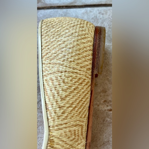 Salvatore Ferragamo ballet flats. Size 6. - Picture 9 of 11